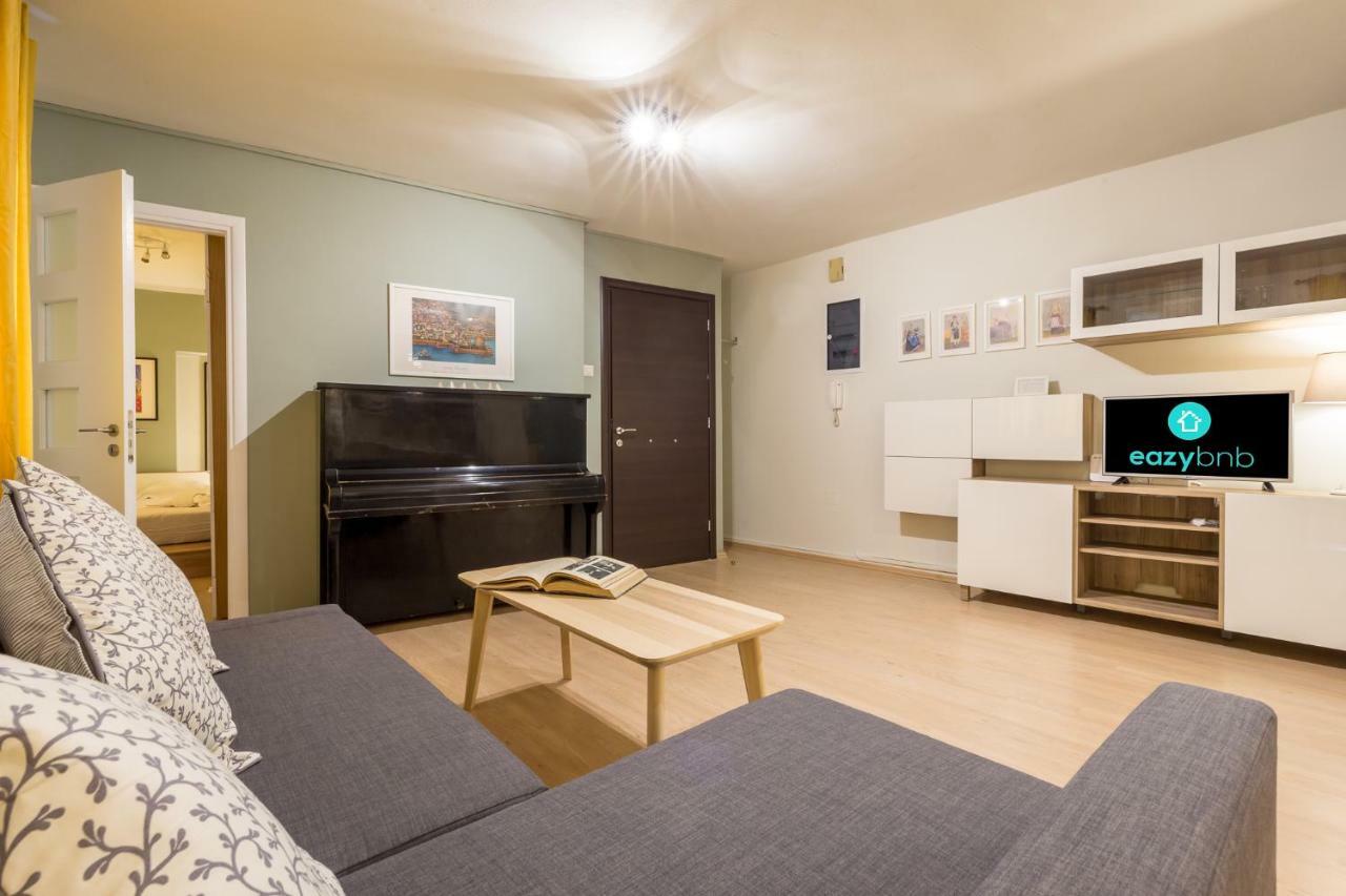 Appartamento Downtown Urban Flat For 4 People In Plaka Atene Esterno foto