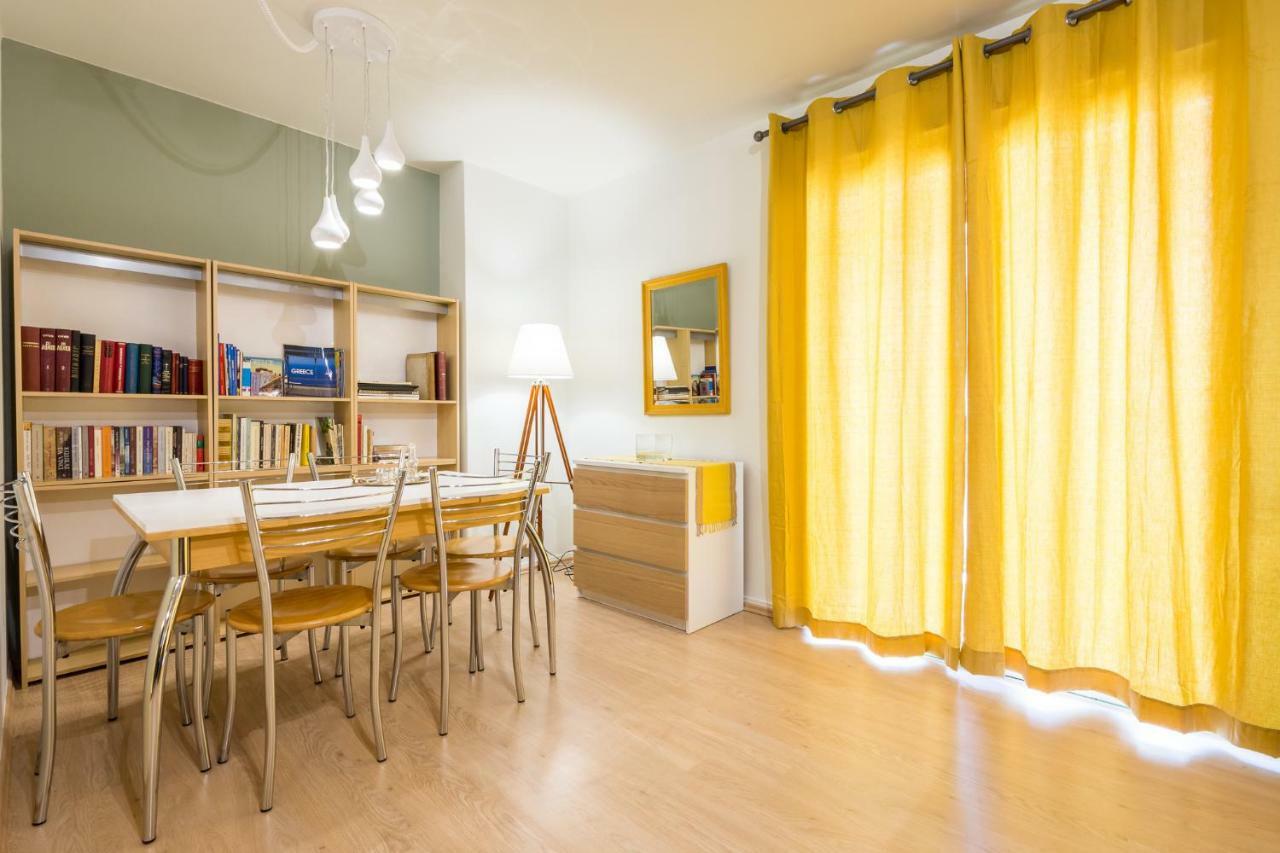 Appartamento Downtown Urban Flat For 4 People In Plaka Atene Esterno foto